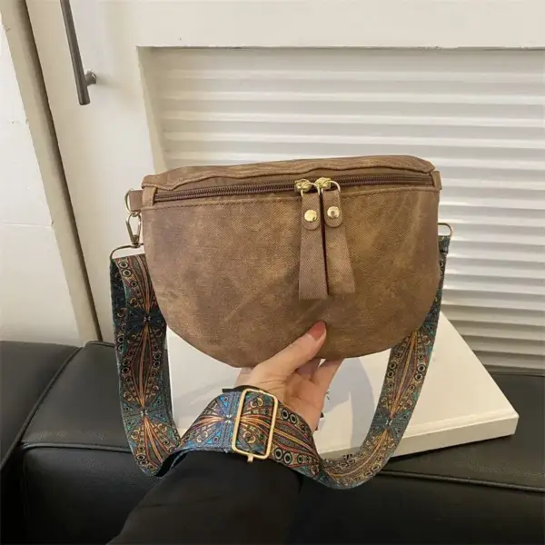 Bauchtasche Damen im Vintage-Look mit Ethno-Muster-Gurt