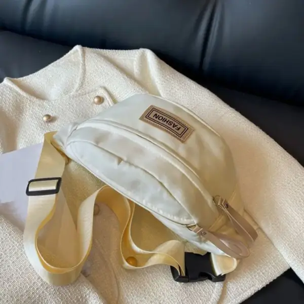 Bauchtasche Rot Weiß mit breitem Gurt und Reißverschluss