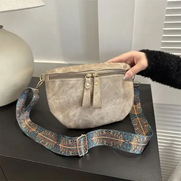 Bauchtasche Damen im Vintage-Look mit Ethno-Muster-Gurt – Bild 3