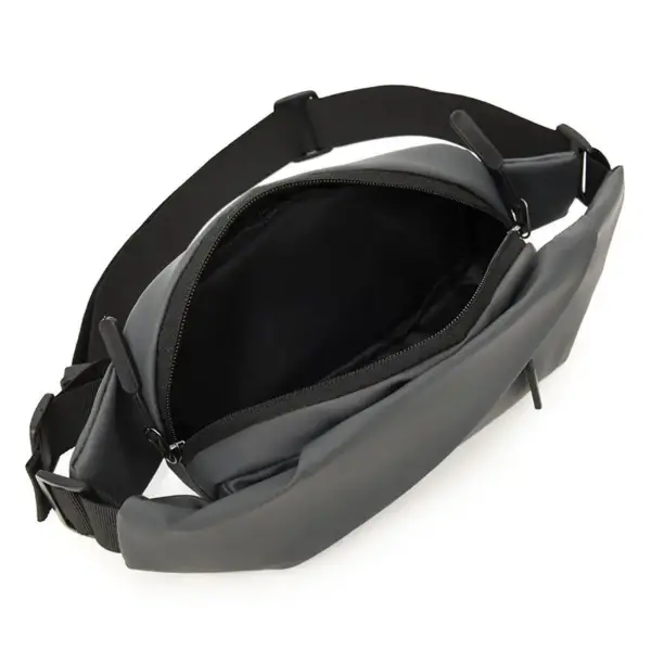 Bauchtasche aus Nylon mit schrägem Reißverschluss – Bild 2