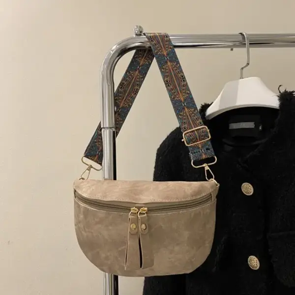 Bauchtasche Damen mit gemustertem Schultergurt in Used-Optik – Bild 4