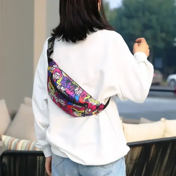 Bunte Bauchtasche mit Graffiti-Print und Reißverschluss – Bild 4